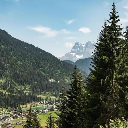 Appartement With 2 And Balcony Châtel