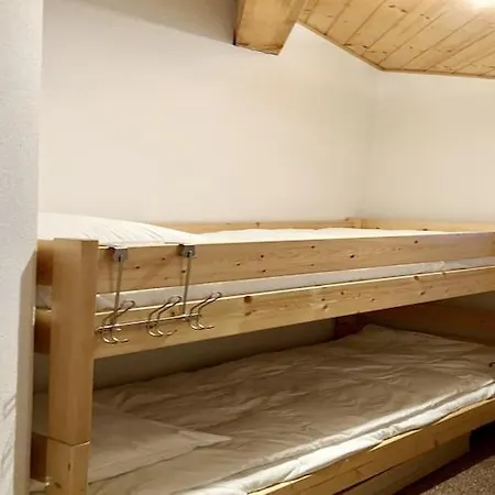 With 2 And Balcony * Châtel